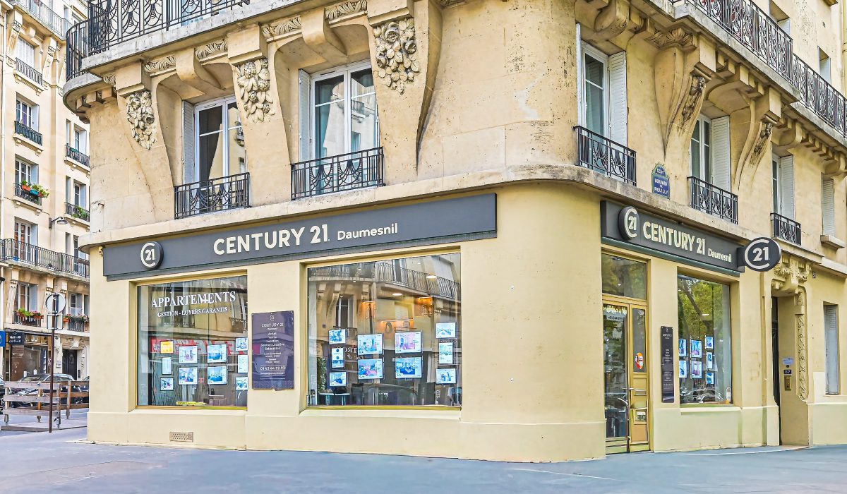 Façade CENTURY 21 Daumesnil