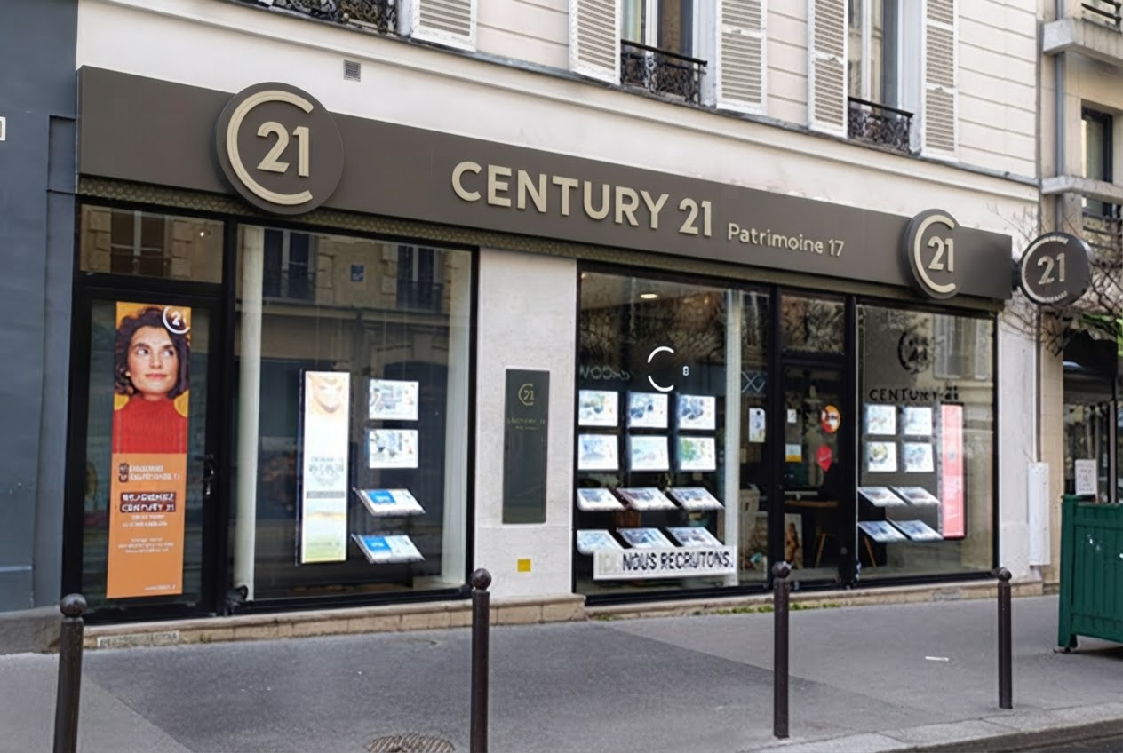 Façade CENTURY 21 Patrimoine 17 Jonquière