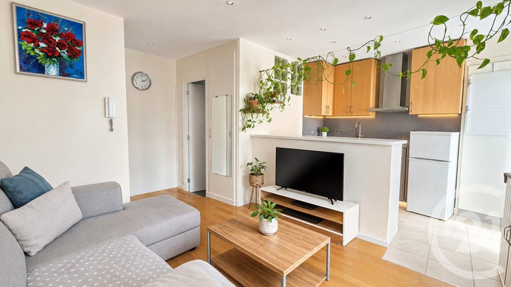 Studio T1 bis lumineux 28 m² — Paris 13e Salpêtrière / Austerlitz