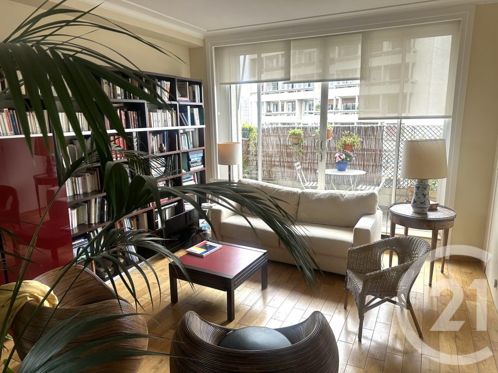 Appartement familial 6 pièces, 138 m², vue dégagée Mont Valérien