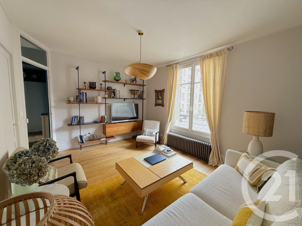 Appartement 2 pièces de charme, 47 m², immeuble Guimard à Auteuil