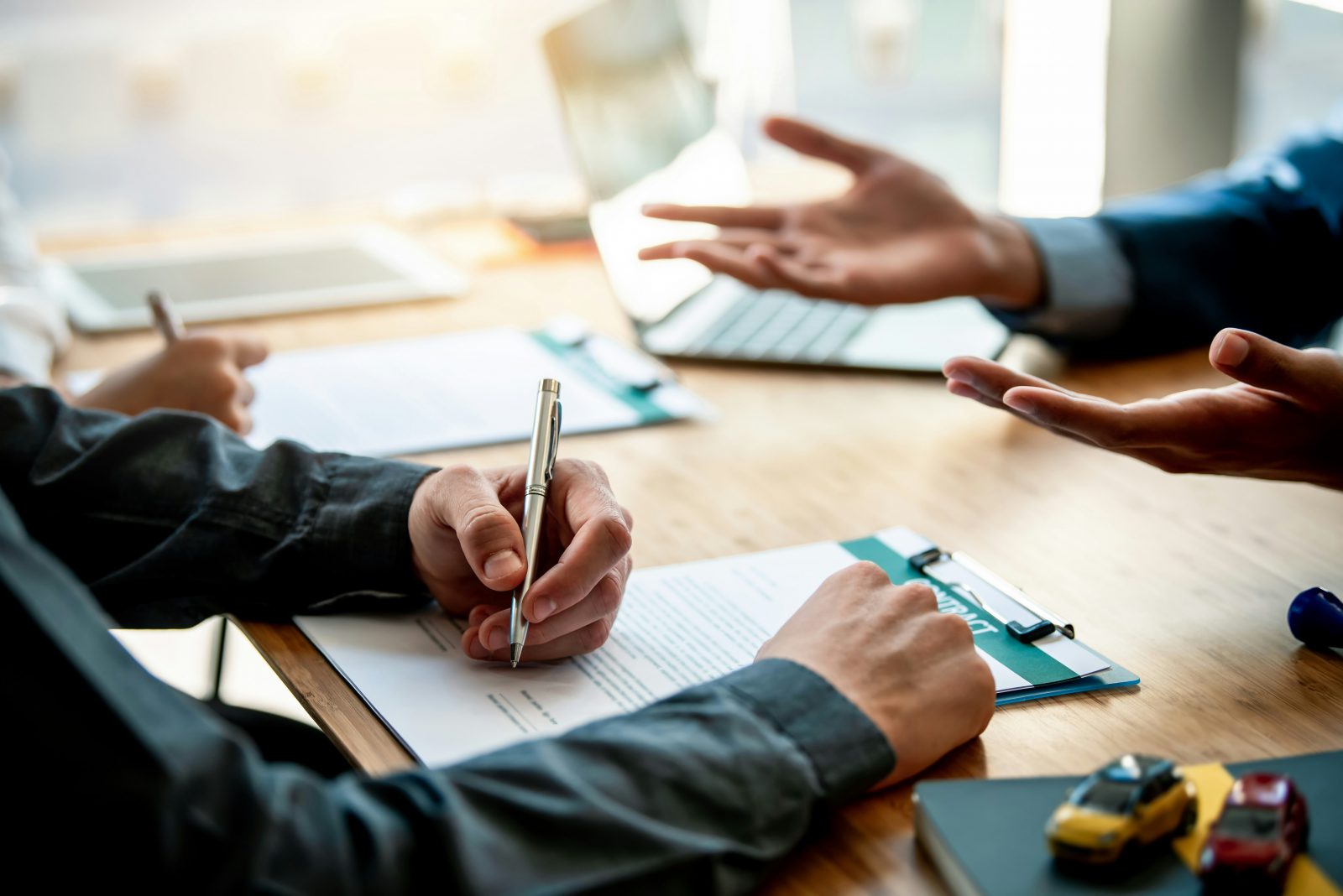 Le rôle du notaire dans l&rsquo;immobilier : sécuriser l&rsquo;acte de vente de votre appartement