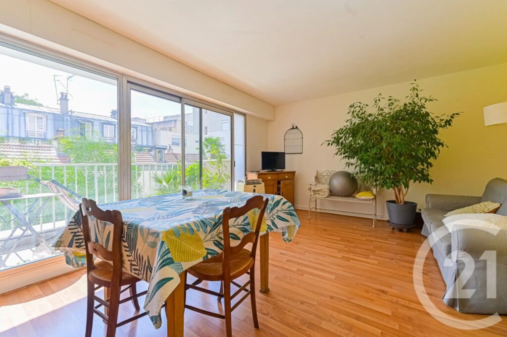 Appartement 4 pièces 81 m² – Paris 12e Daumesnil