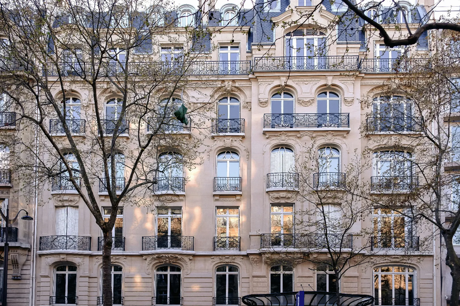 Gestion locative meublée à Paris : optimisez la fiscalité de votre bail